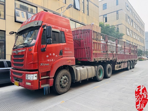 發(fā)貨現(xiàn)場丨設(shè)備發(fā)貨忙不停，保質(zhì)保量全力交付